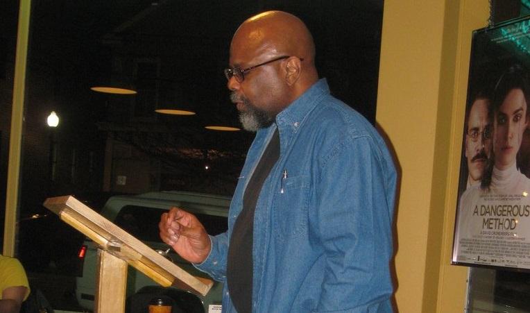 Award-winning poet, Le Hinton will be reading his works on Feb. 19 im HUM 112.