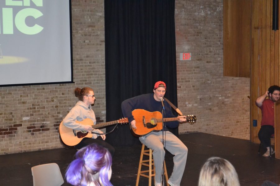 Amaranth hosts Coffeehouse