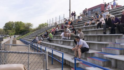 Sports events draw few fans