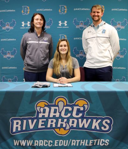 Recruits begin to sign letters
