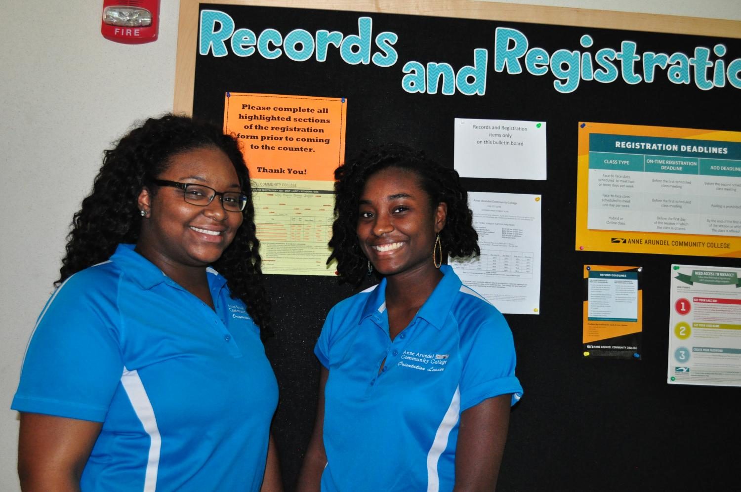 Both Tiazuhmira Drakeford (2017 alum) and  Amaris Cyrus (sophomore) advice incoming students. 