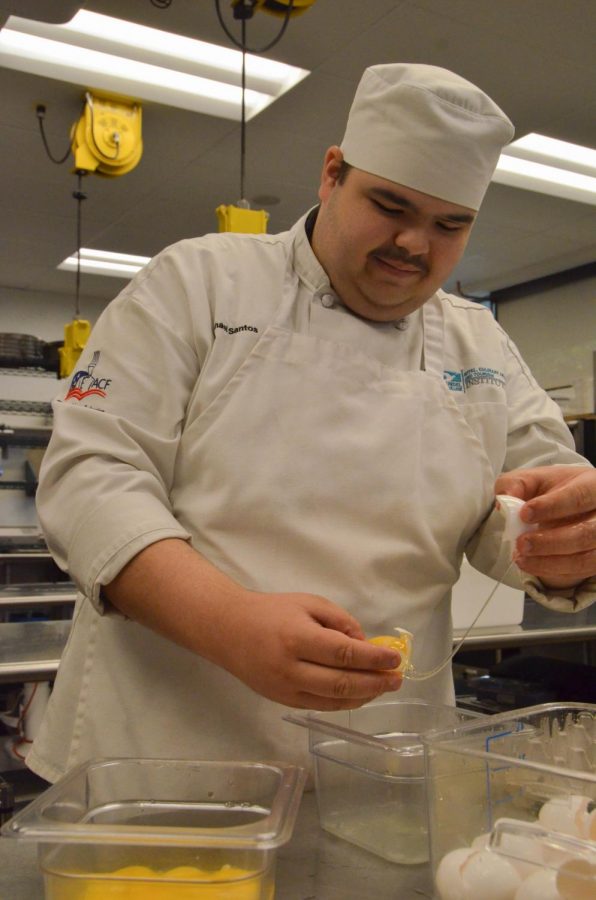 Culinary student Michael Santos says students who bring appetizers, side dishes and desserts to a Thanksgiving dinner should choose simple recipes that don’t need reheating.