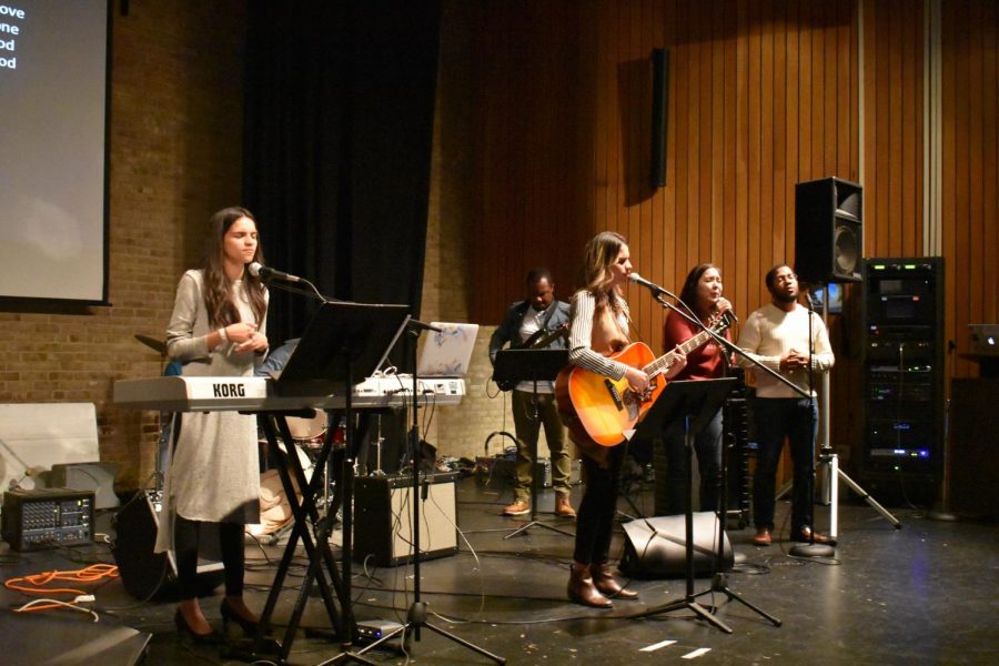 CCO AACC hosts worship night