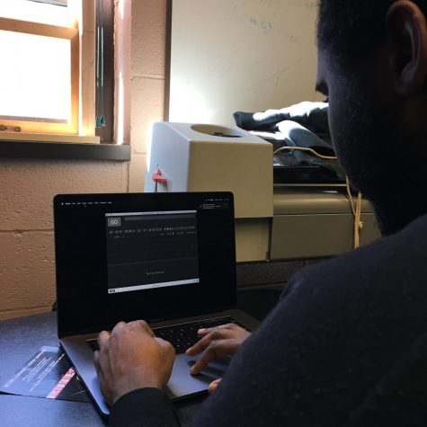 Game Development Student Designs Virtual Sets for R&J