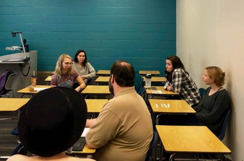 Active Minds club meets to discuss impact of social media