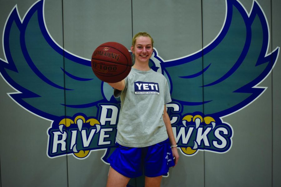 Women’s Basketball center Sarah Healy won MVP in the Division III Region Tournament  and earned a 4.0 GPA this season.