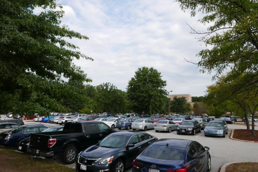 AACC+students+say+parking+is+hard+to+find+on+campus%2C+especially+earlier+in+the+day+when+classes+are+just+starting.