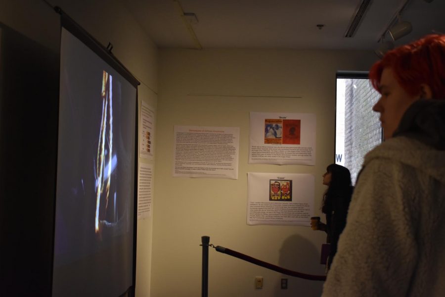 Students visit the Pascal Gallery lynching exhibit.
