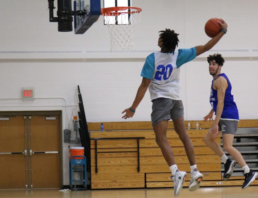 The Riverhawks mens and womens basketball teams start their seasons on Nov. 1.